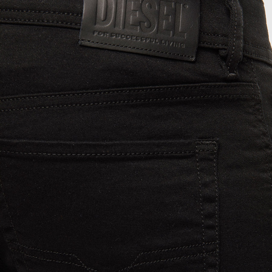 Diesel - Sleenker-X 069EI Skinny Jeans in Black