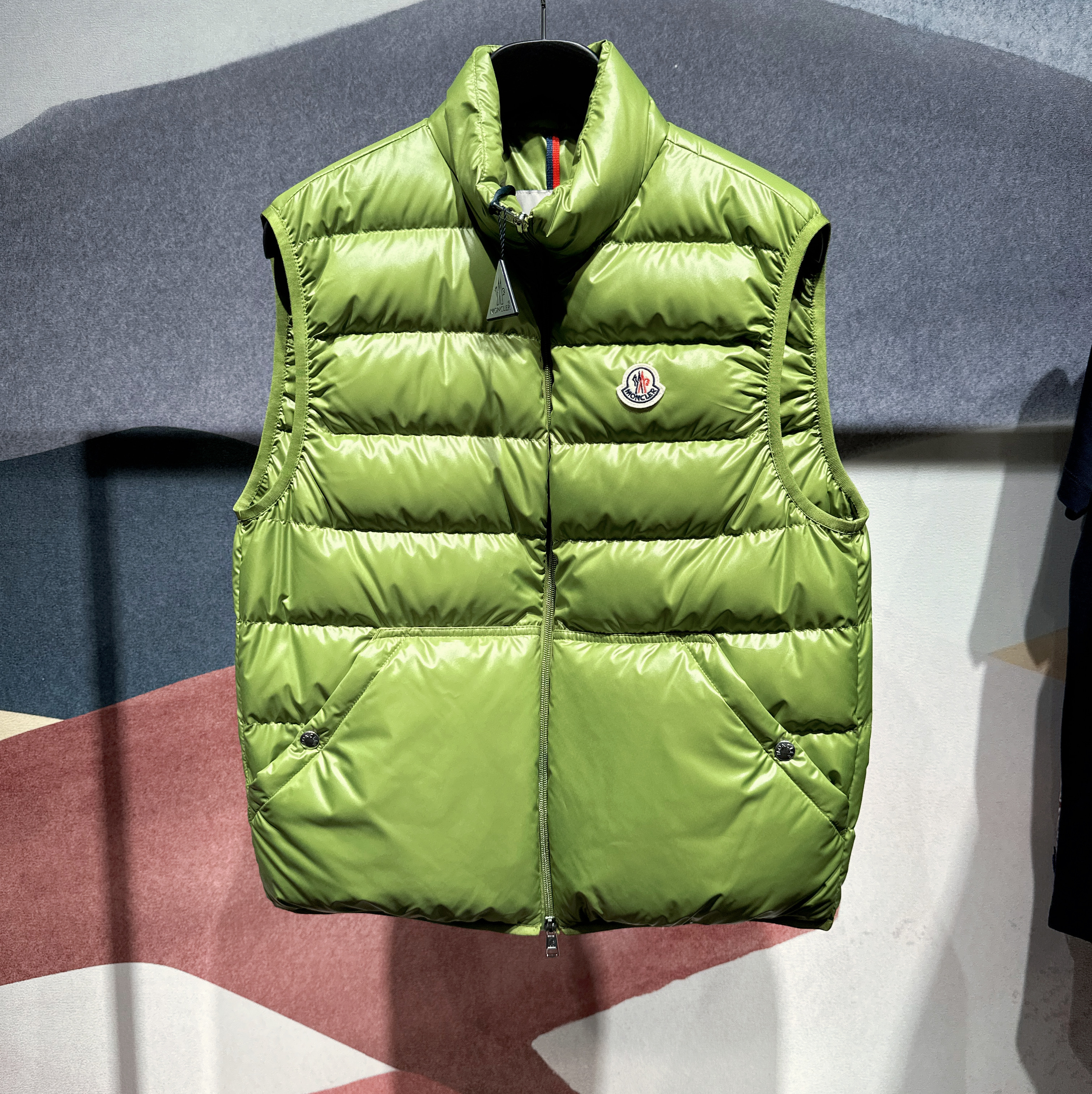 MONCLER  |Aube Down Gilet I20911A00079595ZJ83O