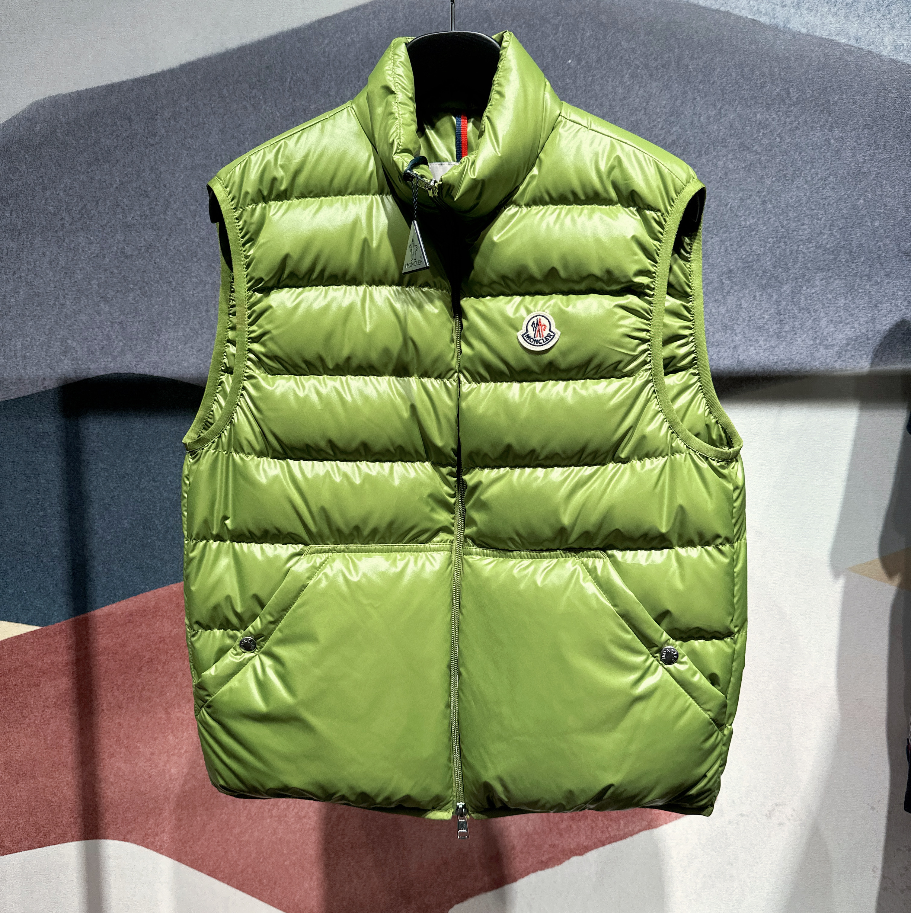 MONCLER  |Aube Down Gilet I20911A00079595ZJ83O