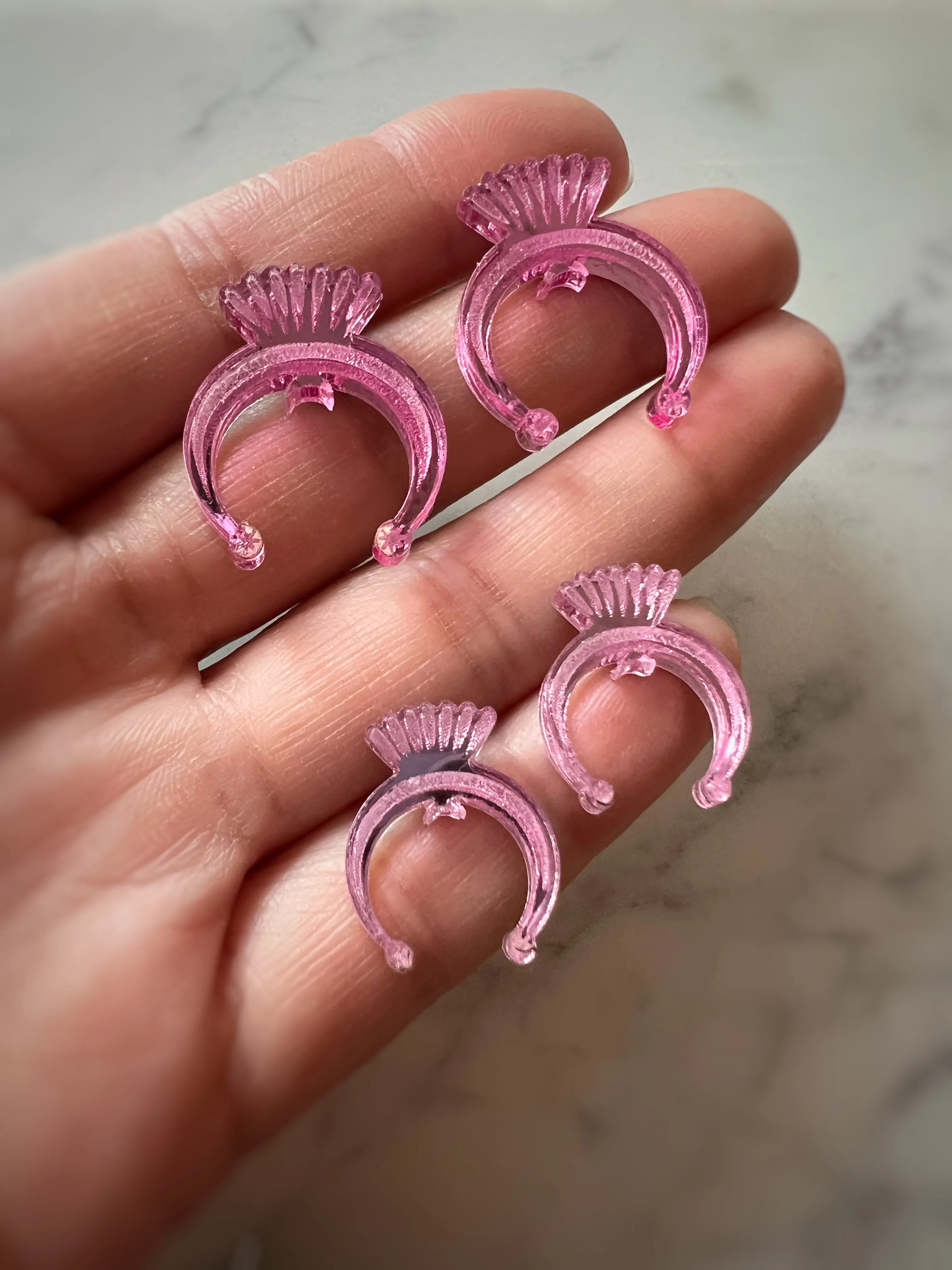 Naja Stud Earrings in pink