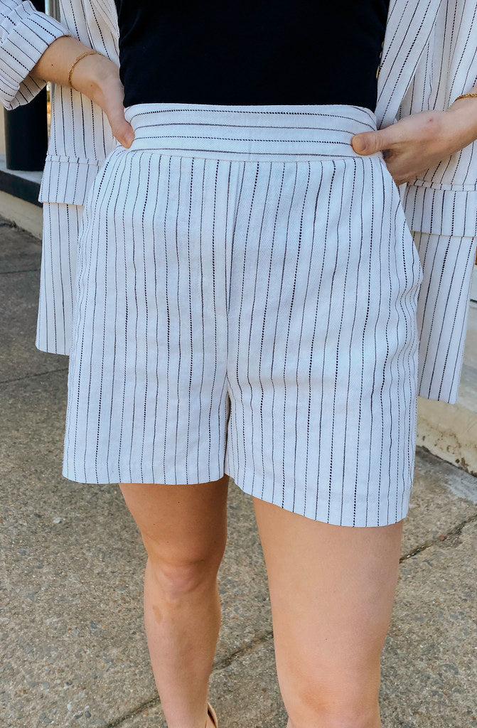 STRIPE OUT SHORTS